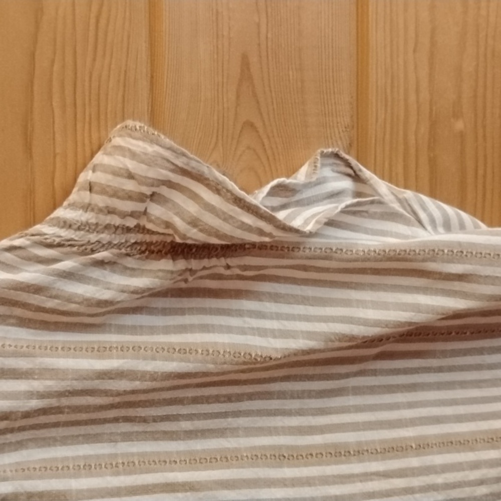 Large Striped Top - Picture 6 of 6